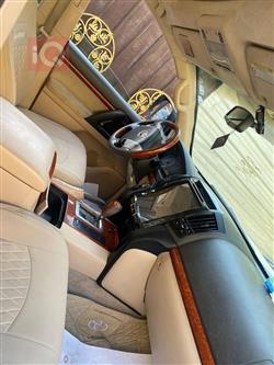 تۆیۆتا لاند کروزەر